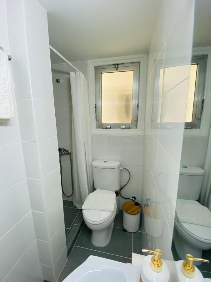 Simple One Bedroom Flat In Engomi Luaran gambar